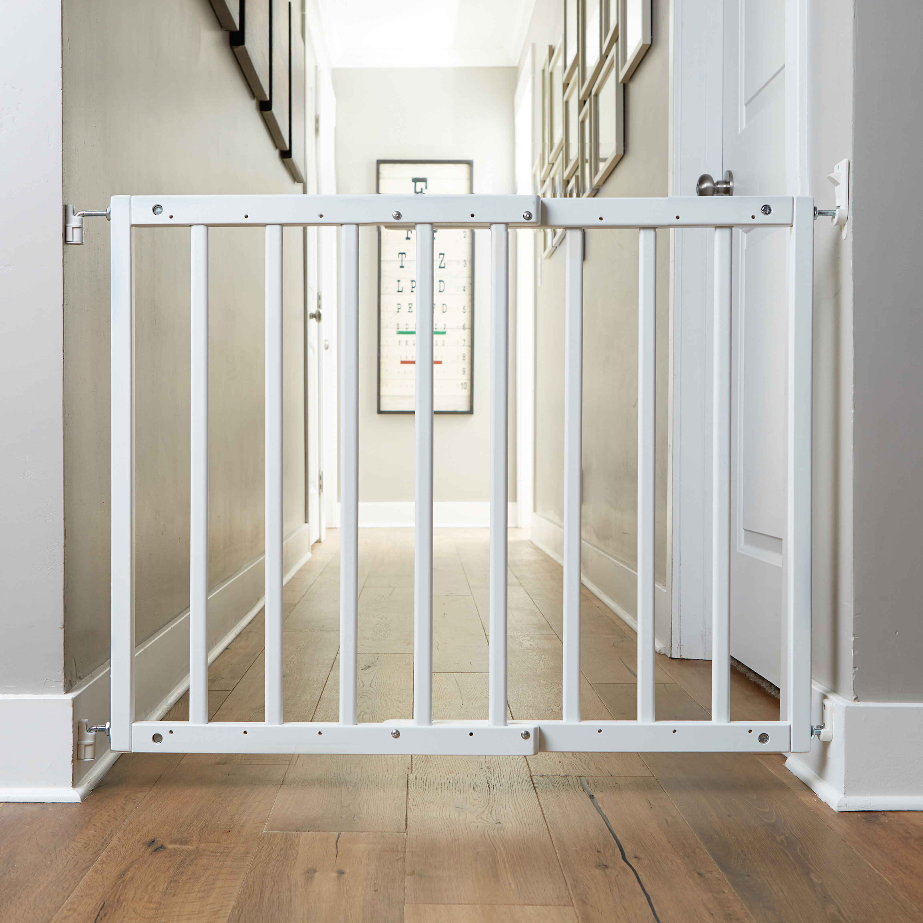 expandable safety gate