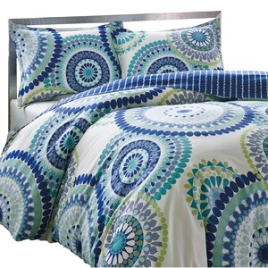 Avanna Reversible Comforter Set