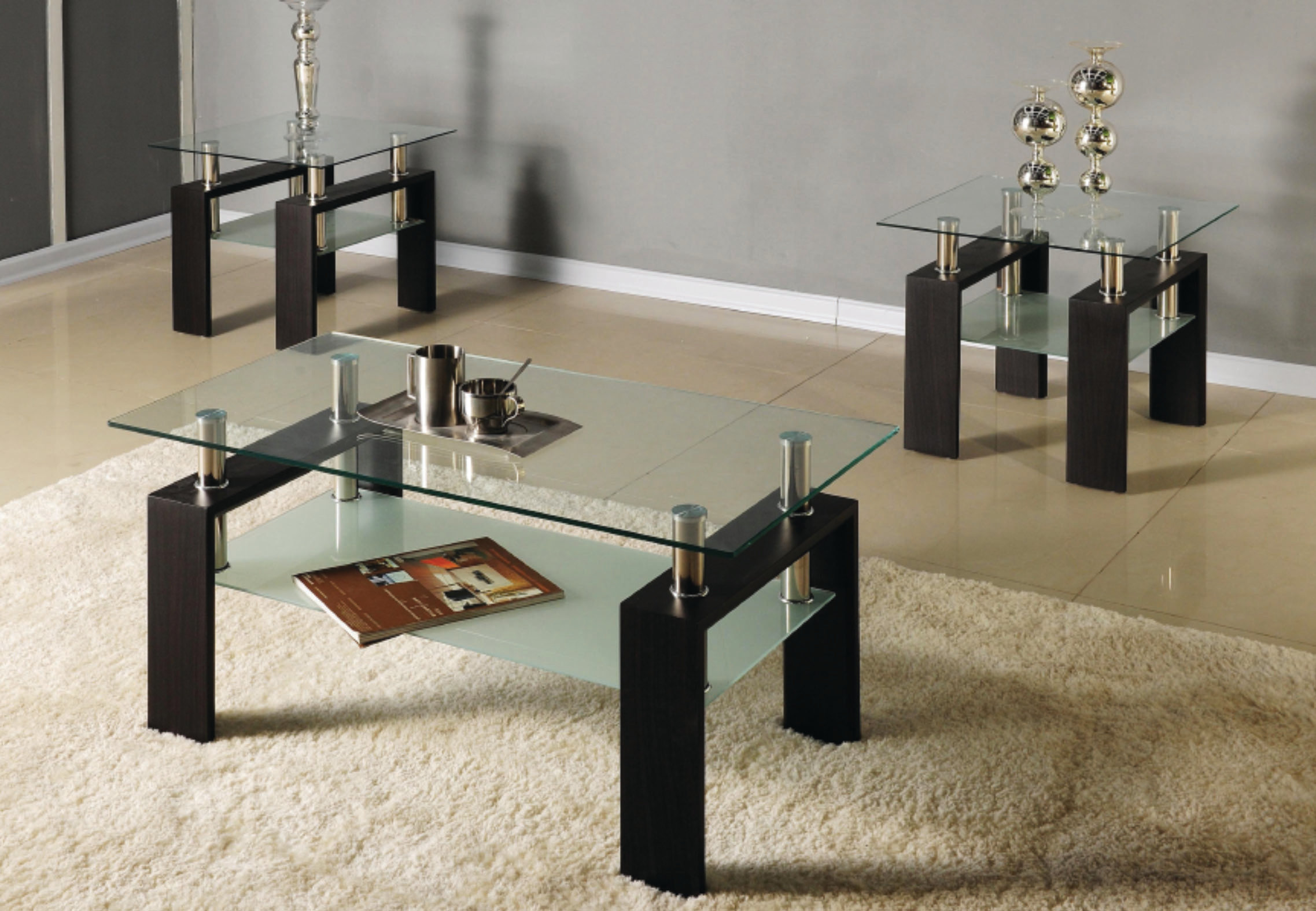 Подиум с выдвижной кроватью. Экономия пространства в комнате. Подиум под кровать. Зонирование квартиры студии. Подиум для кровати с рабочим местом.