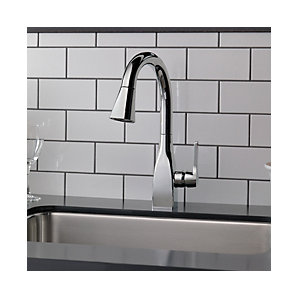 Delta Mateo? Single Handle Deck Mounte..