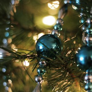 Decorative Shatterproof Beaded Christmas Ball Garland