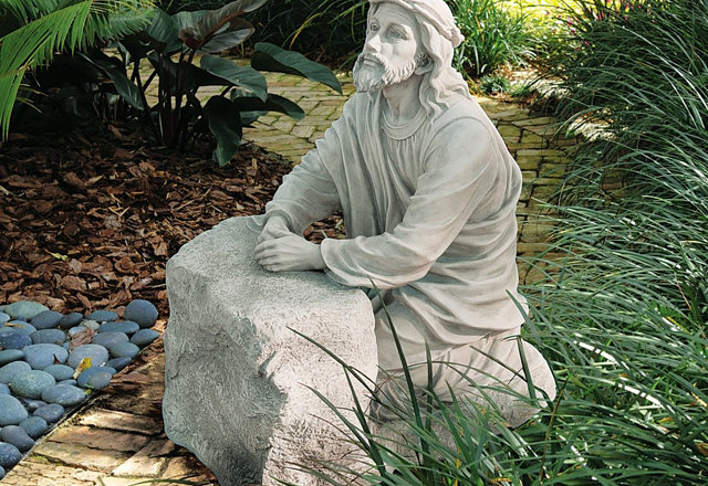 Our Favorite Garden Statues