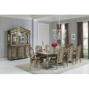 Liola Standard China Cabinet