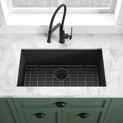 30" L x 18" W Undermount Kitchen Sink