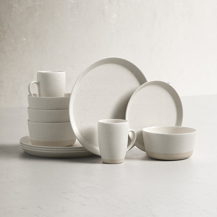 dinnerware set for 4