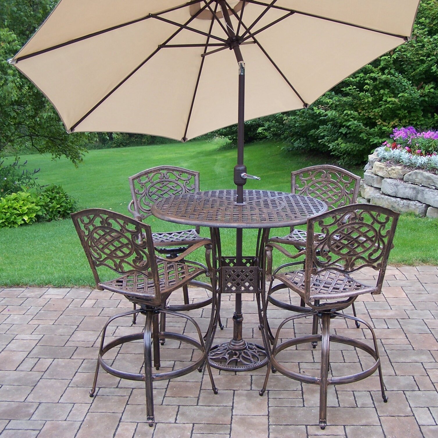 Садовый столик с зонтиком