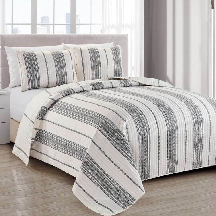 A Neutral-striped Reversible Quilt Set