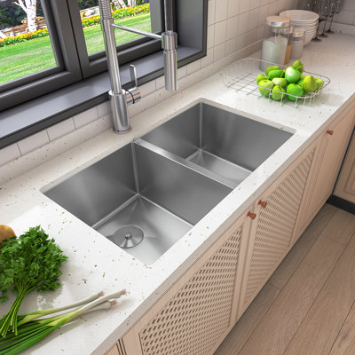 Sinber 32" x 19" Undermount Double Bowl Kitchen Sink with 16 Gauge 304 Stainless Steel Satin Finish
