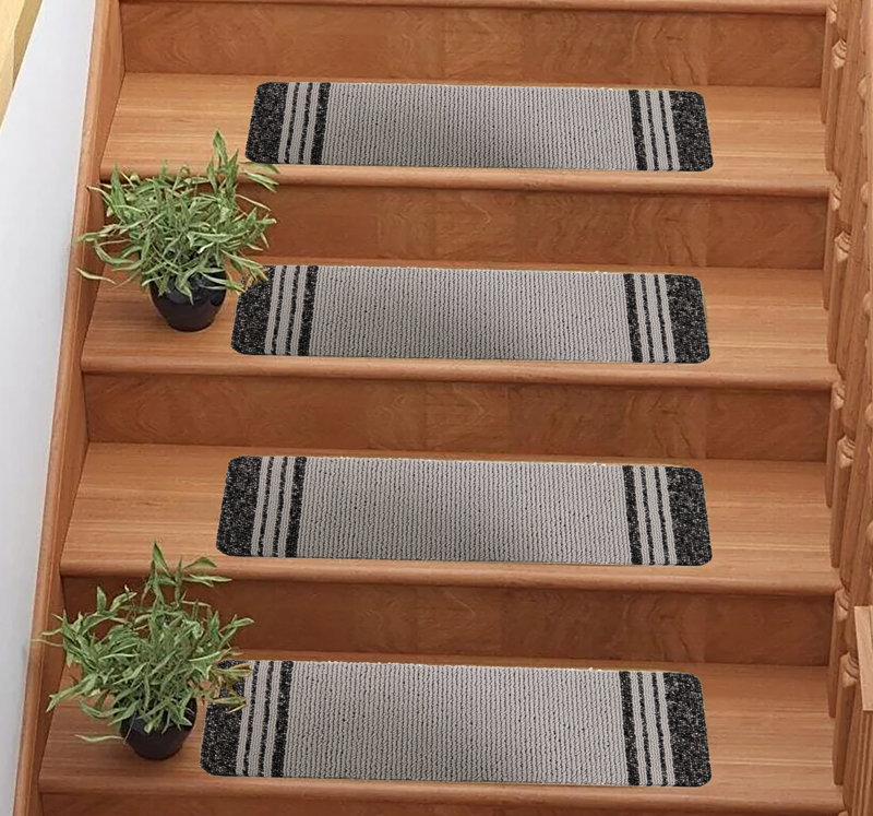 Kasundra Custom Size Stair Treads Out/Indoor Non Slip Washable Low Cut & Loop Pile Color: Gray, Size: Rectangle 8" x 31.5"