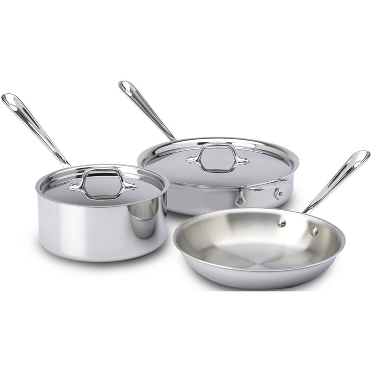 NEW All-Clad D3  Stainless Steel Tri-Ply Bonded  Saute Pan with Lid  3 QT 