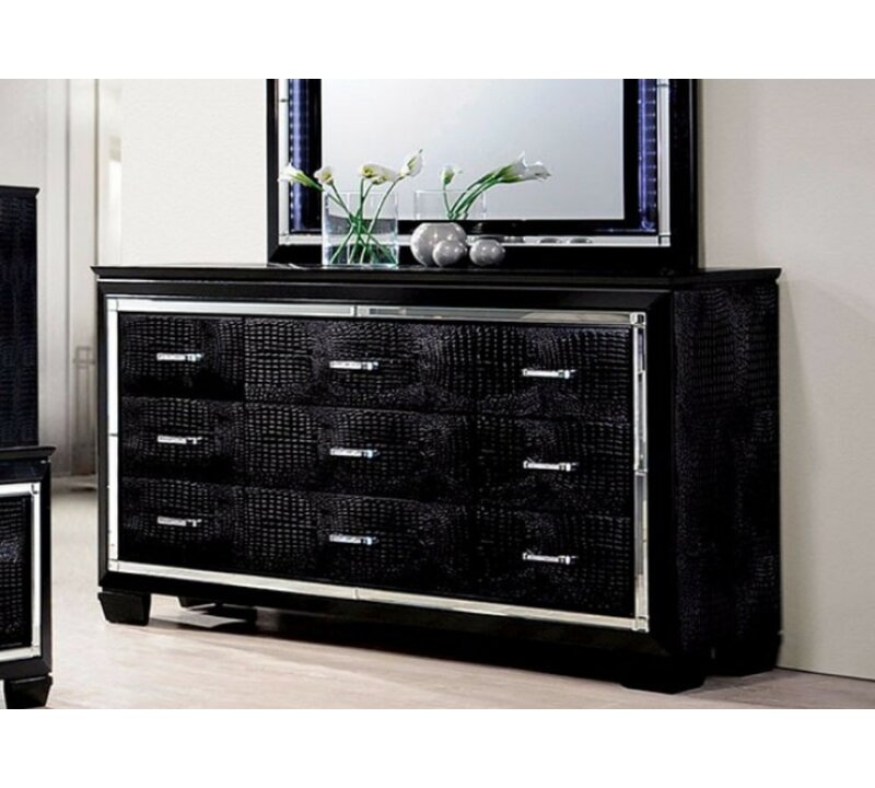 Everly Quinn Gallegos Crocodile Textured 9 Drawer Standard Dresser