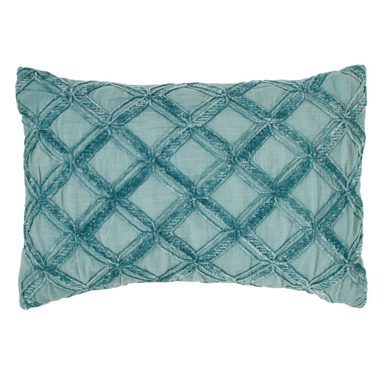 diamond resort pillows