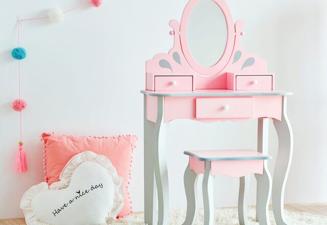 Must-Have Kids Vanities 