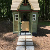 backyard discovery victorian inn cedar playhouse