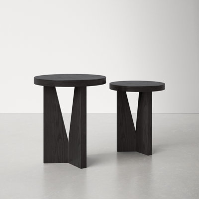 Bodiam Pedestal Nesting Tables