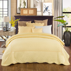 Lewisboro Solid Matelasse Buttercup 5 Piece Bedspread Set