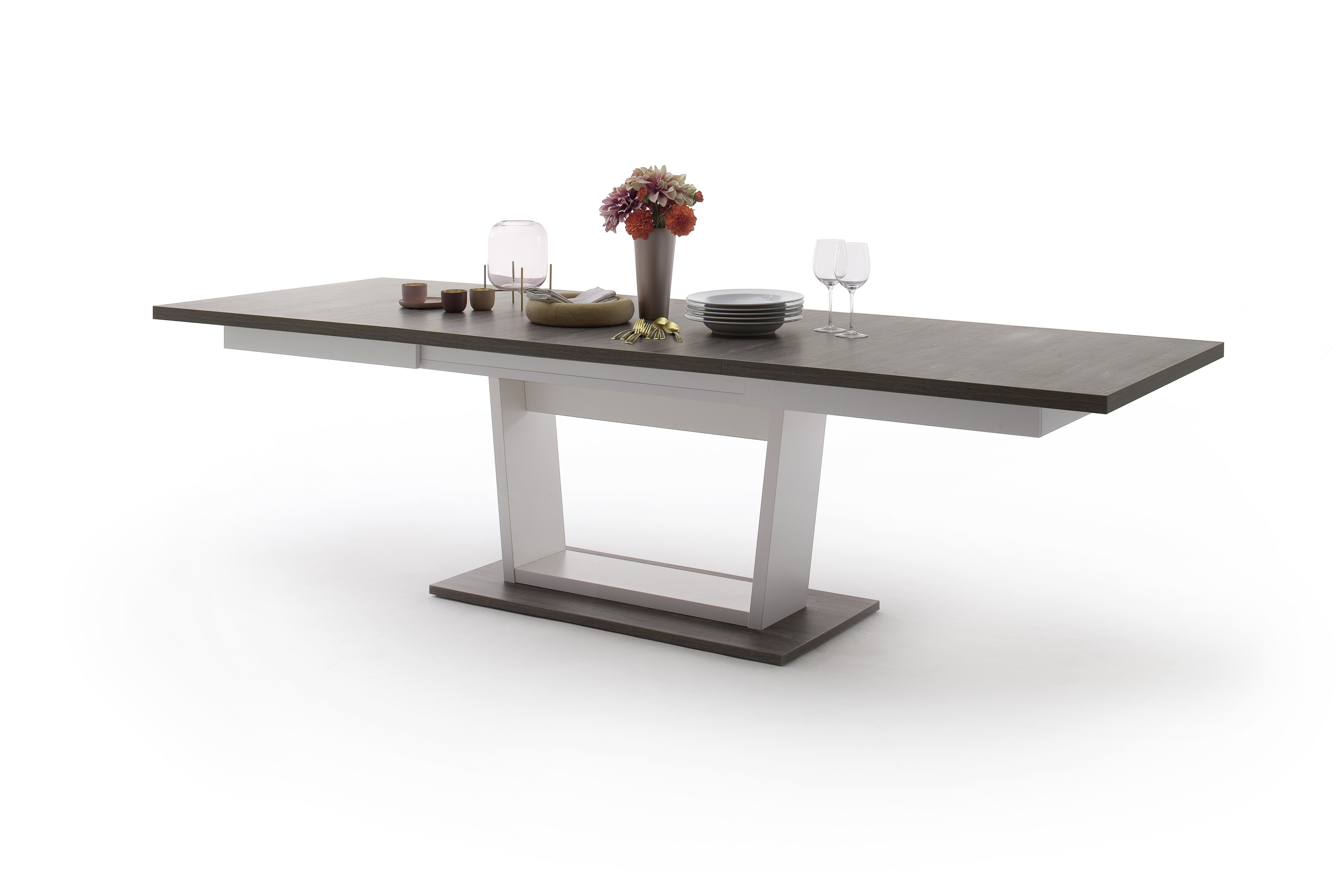 grumium extendable dining table