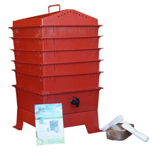 5-Tray VermiHut 4 cu. ft. Worm Bin Set