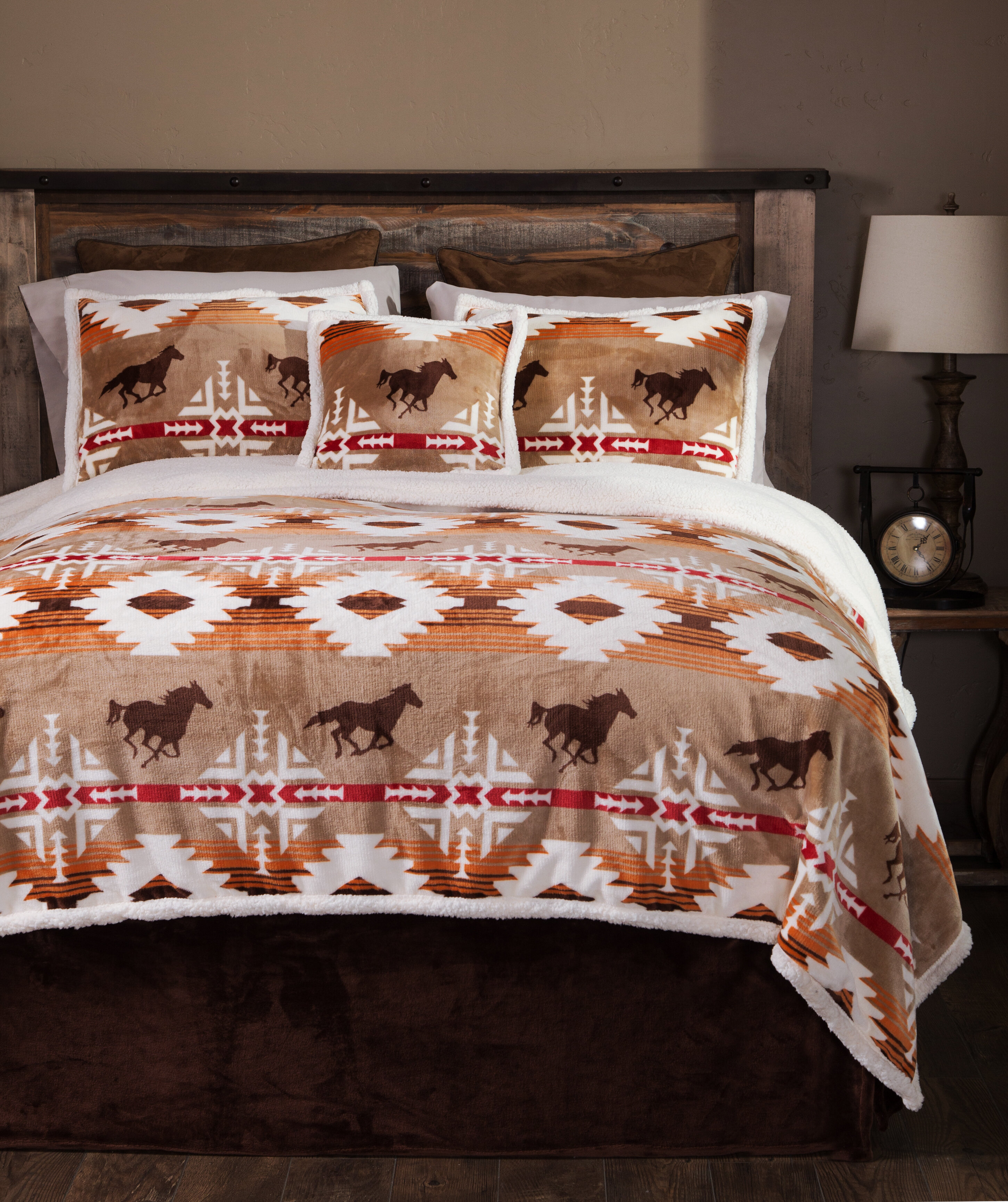 Bicknell Horse 4 Piece Sherpa Fleece Bedspread Set