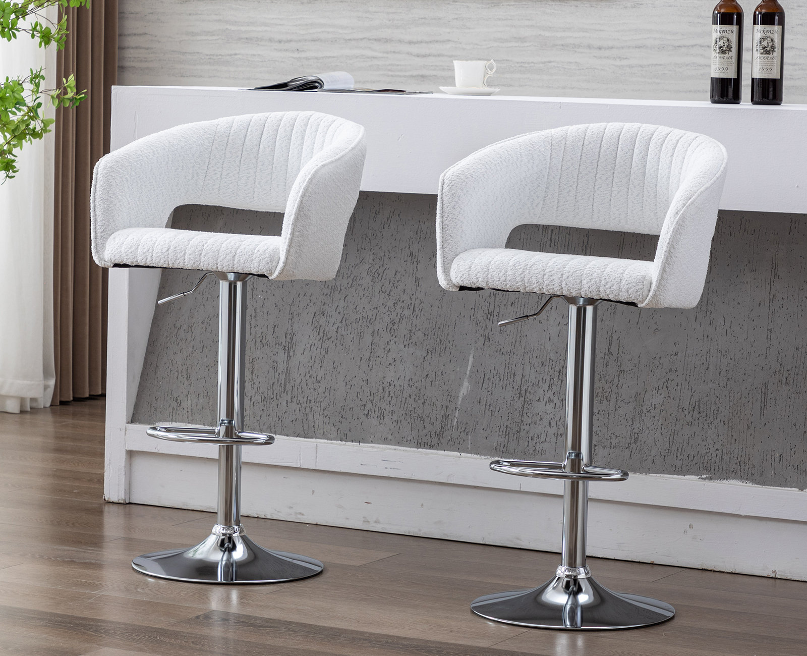 2 bar stool chairs