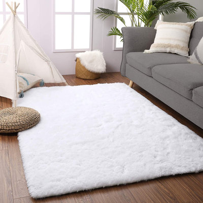 Shahen Rectangle Shag Area Rug in White