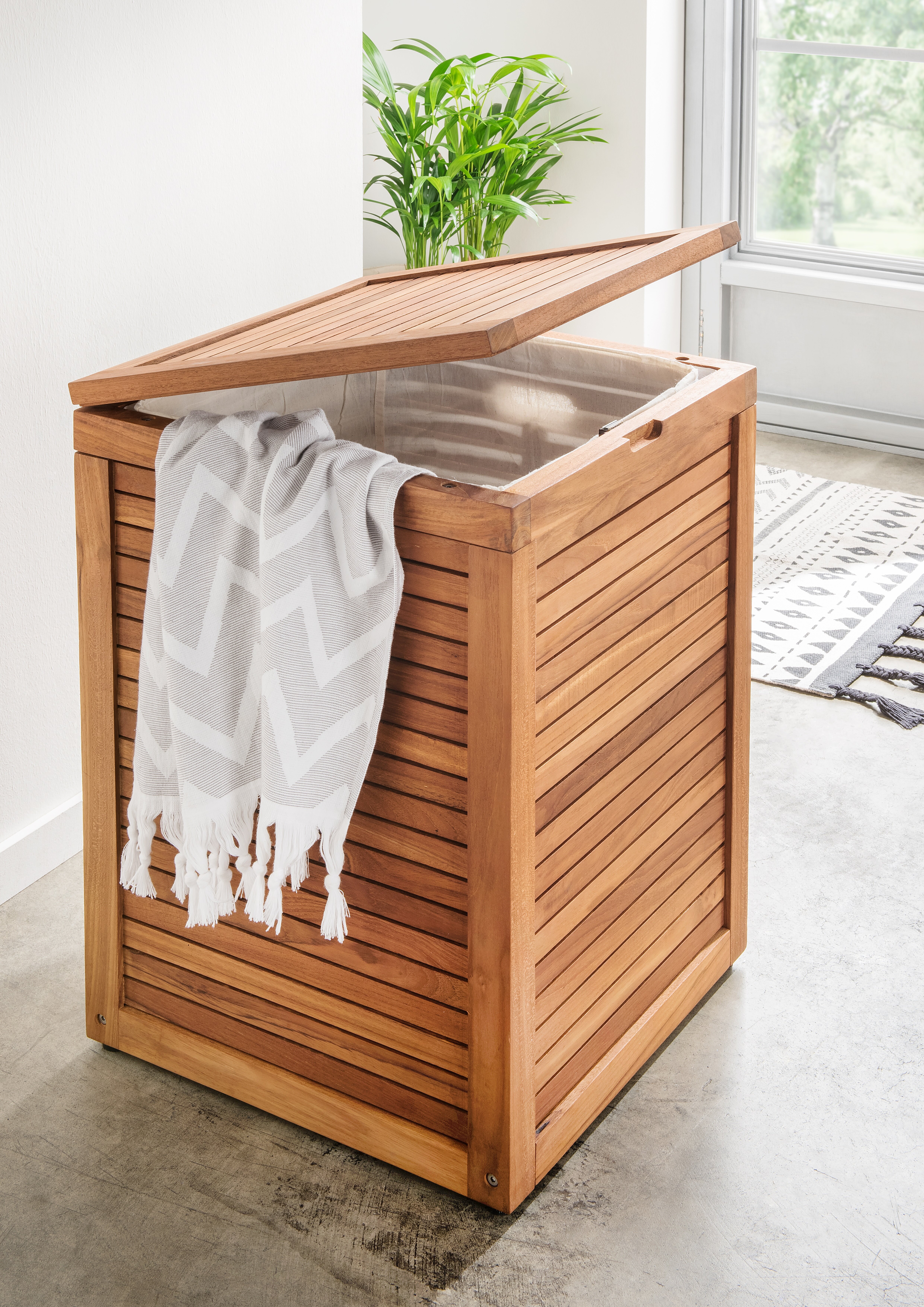 bathroom laundry basket