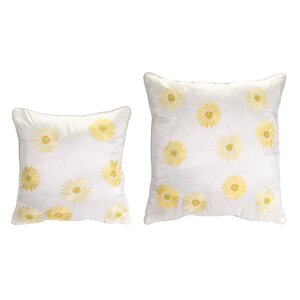 2 Piece Embroidered Daisy Throw Pillow Set