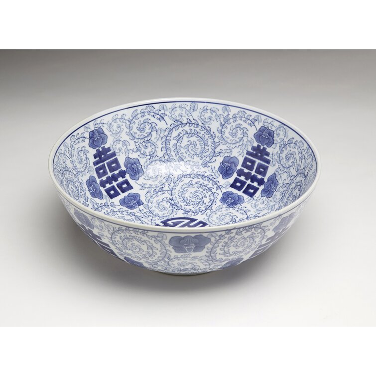 Bowl decorated in blue
