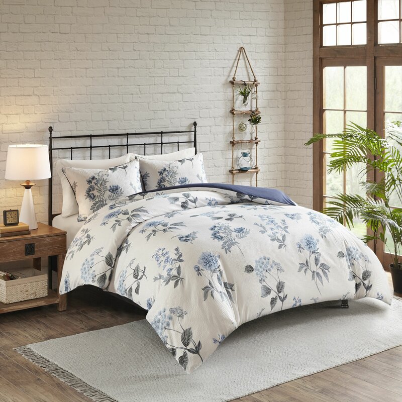 Rosalind Wheeler Alena Printed Seersucker Duvet Cover Set