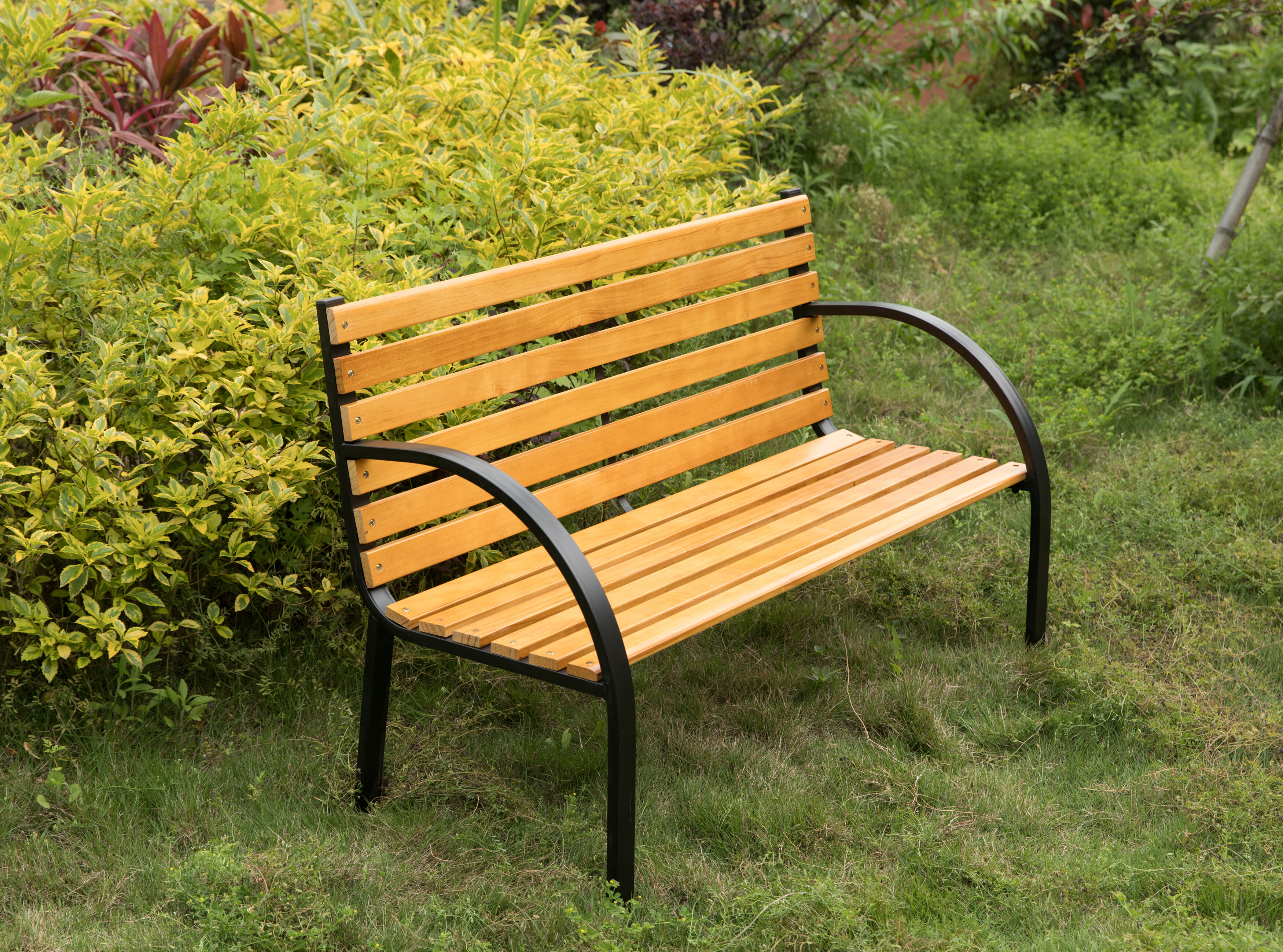 wood and metal park bench