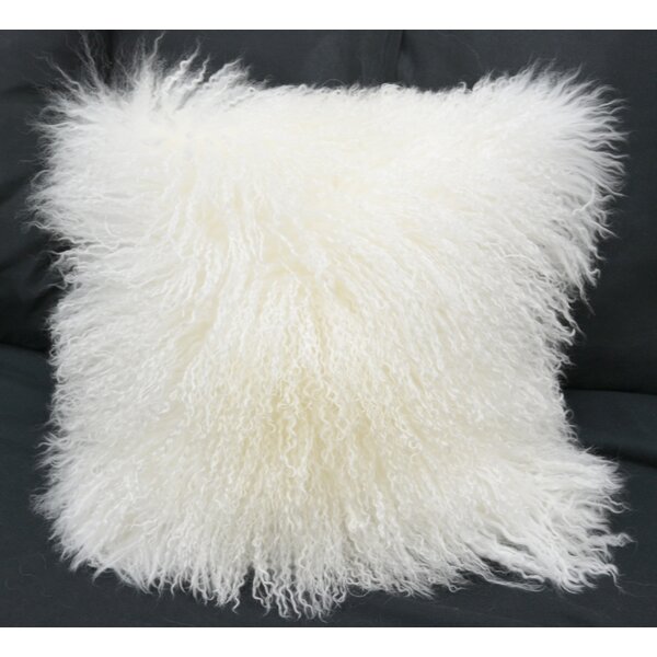 white fuzzy pillow