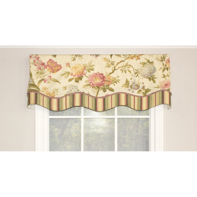 Floral Cotton Scalloped 50'' Window Valance in Yellow