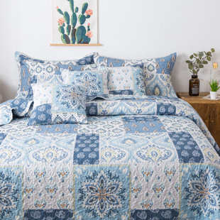 Seaside Villa Quilt Set Seaside Villa Quilt Set