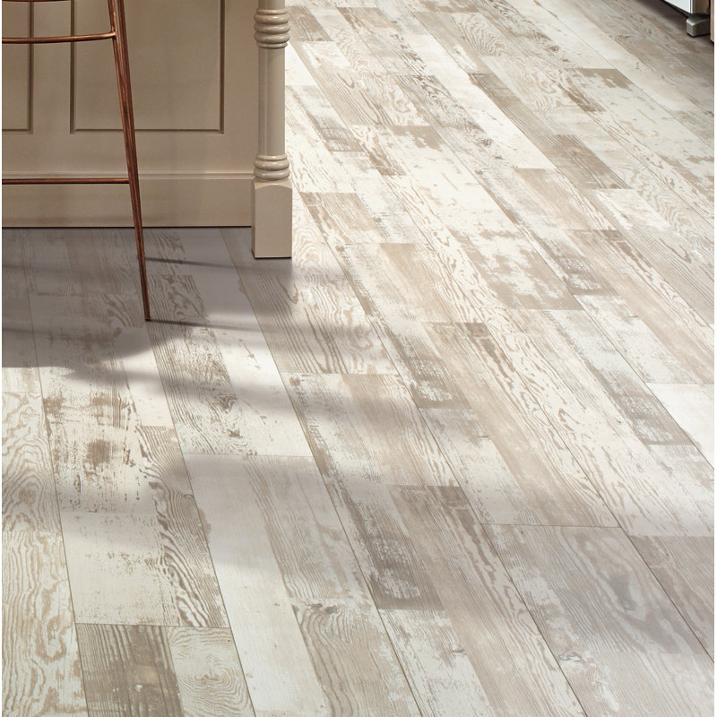 Mohawk Cashe Hills 7 5 X 47 25 87mm Pine Laminate Flooring In Cashe Hills 7 5 X 47 25 87mm Pine Laminate Flooring In White