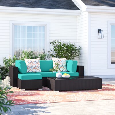 Outdoor Patio Furniture Brentwood 5 Piece Rattan Sectional Set with Cushions