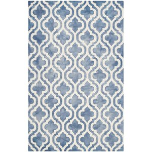 Hand-Tufted Blue/Ivory Area Rug