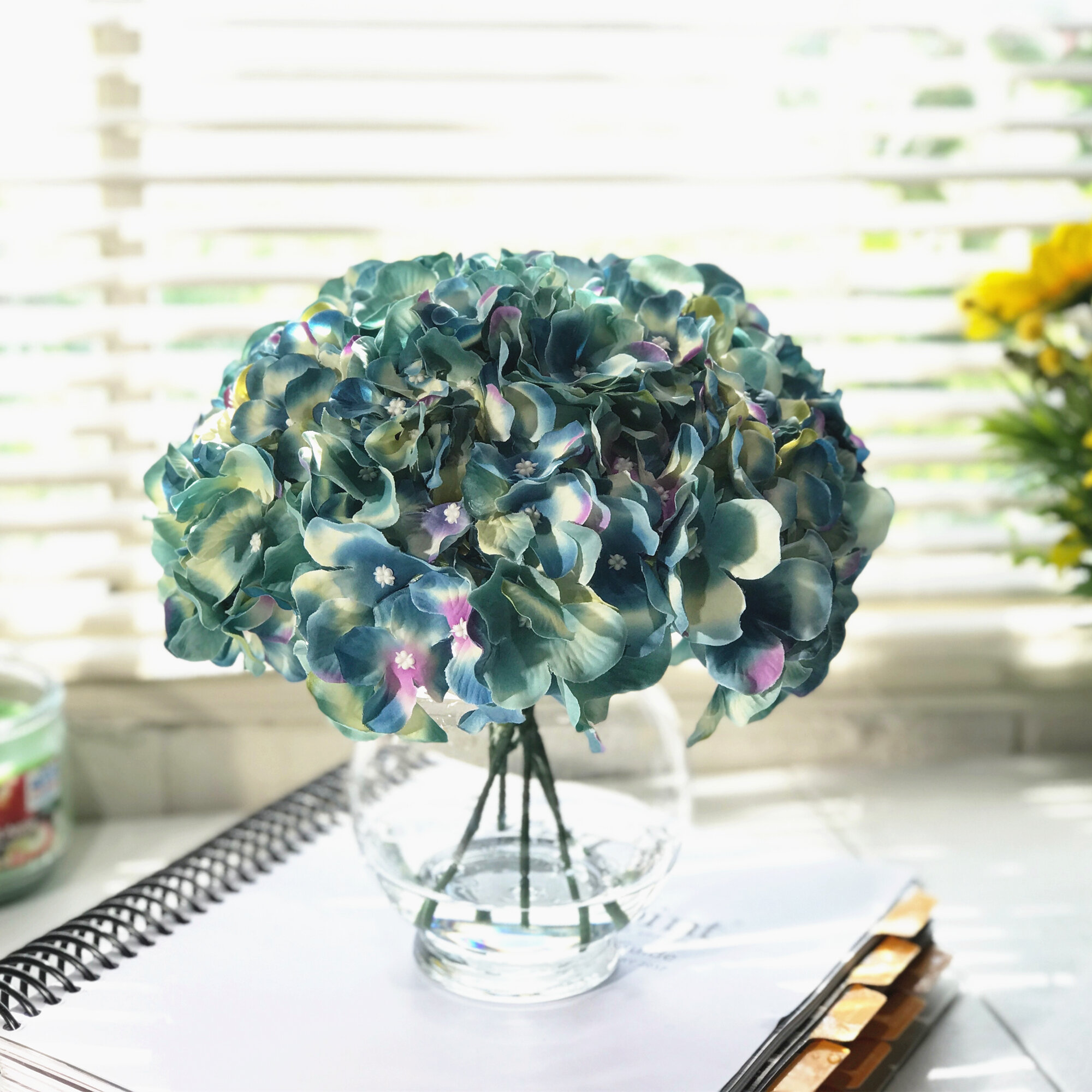 Highland Dunes Silk Hydrangea Flower Arrangements And Centerpiece In Vase Reviews Wayfair