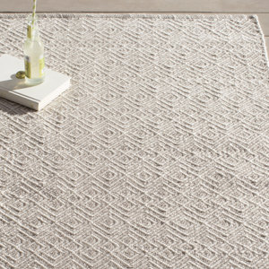 Annabelle Grey Diamond Indoor/Outdoor Area Rug