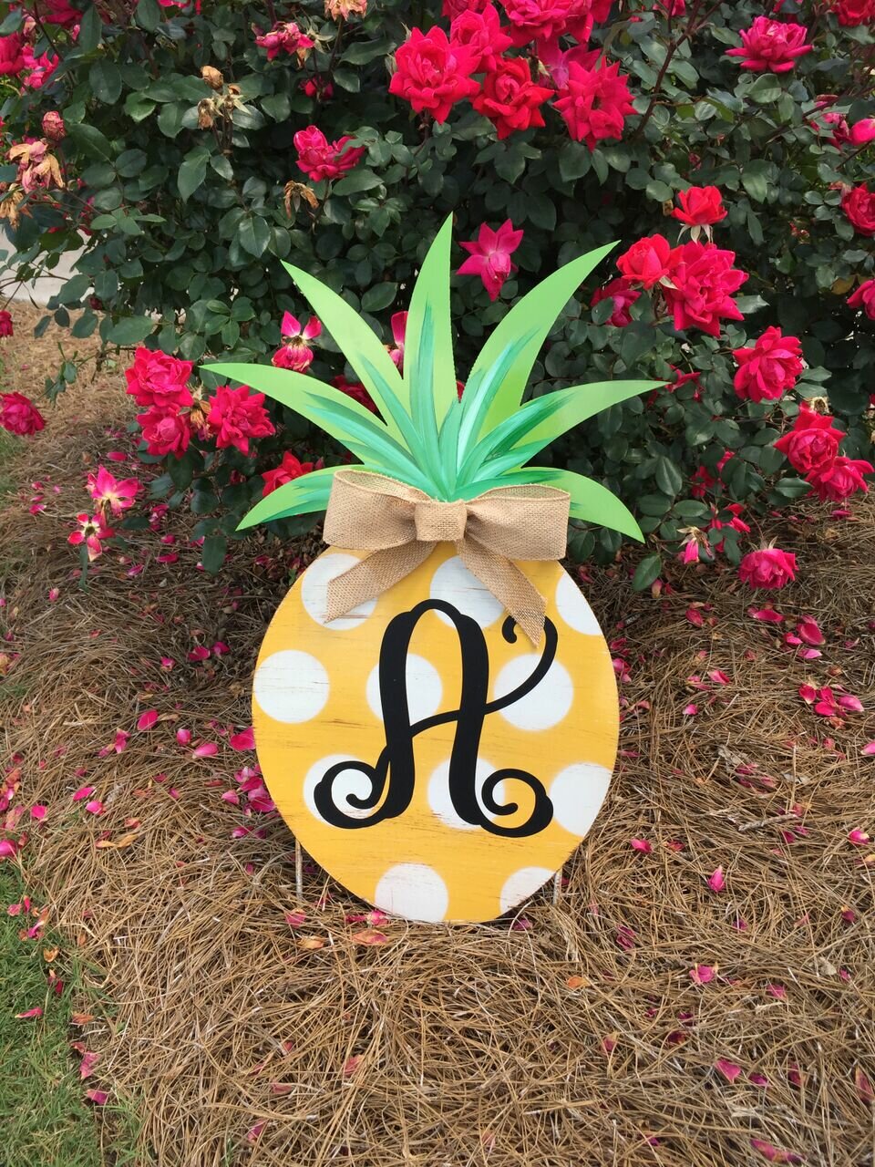 Bay Isle Home Lossett Pineapple Yard Garden Art | Wayfair