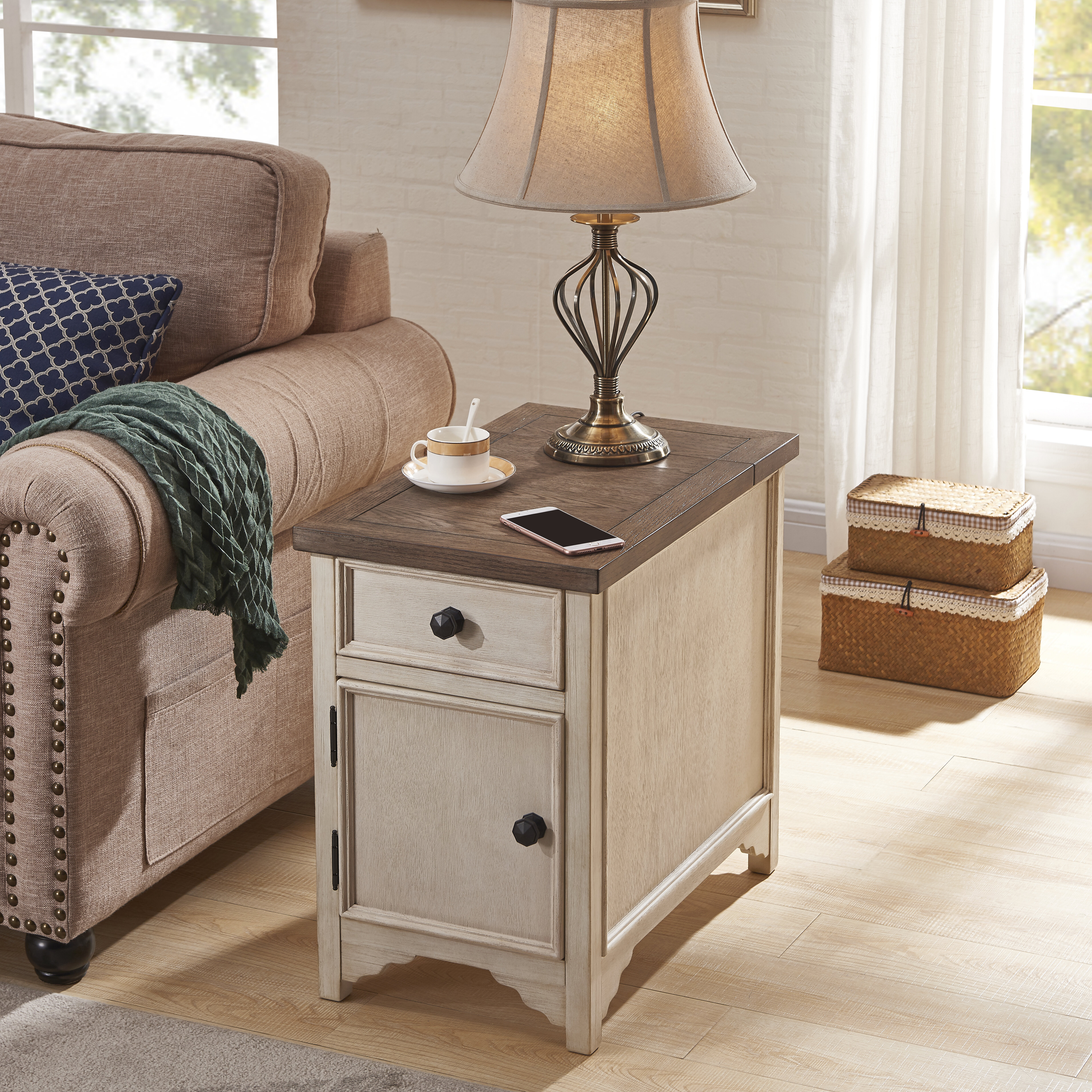 oak end table with drawers