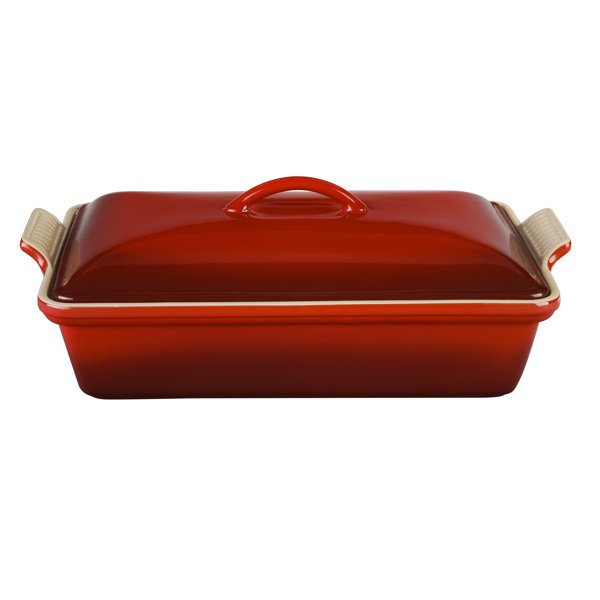 Round 8 x 3.25 inches Cranberry Pink /& Blue Roses Decorate This 3 in 1 Oven Safe Lidded Porcelain Baking Dish Casserole Use The Lid for A Tray Or Trivet