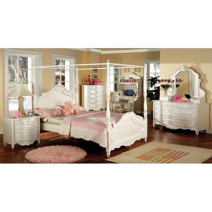 Seligman Canopy Configurable Bedroom Set