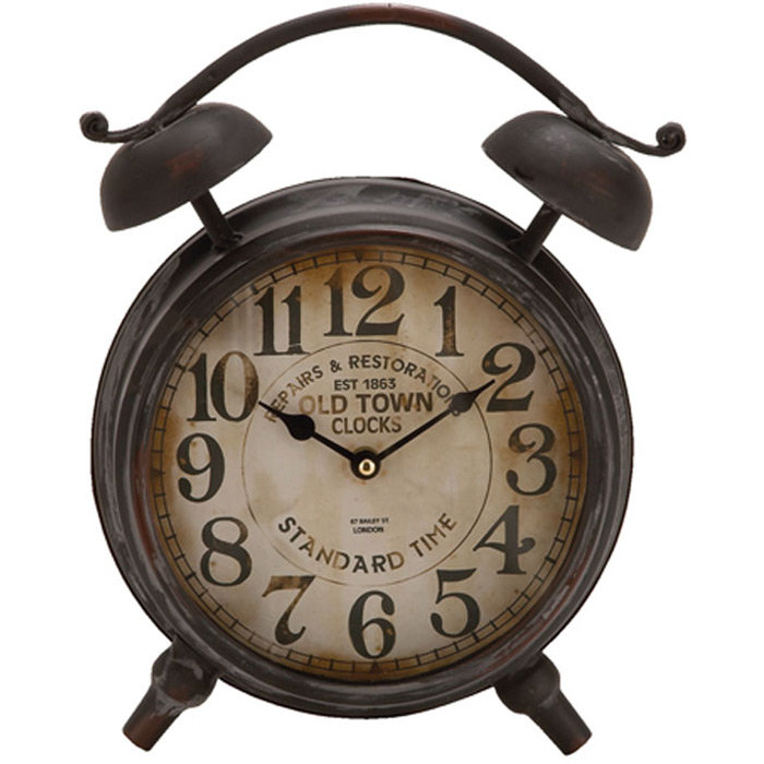 Old lola. Раритет будильник. Часы Daro. Old Town Clocks. Часы Daro черные.