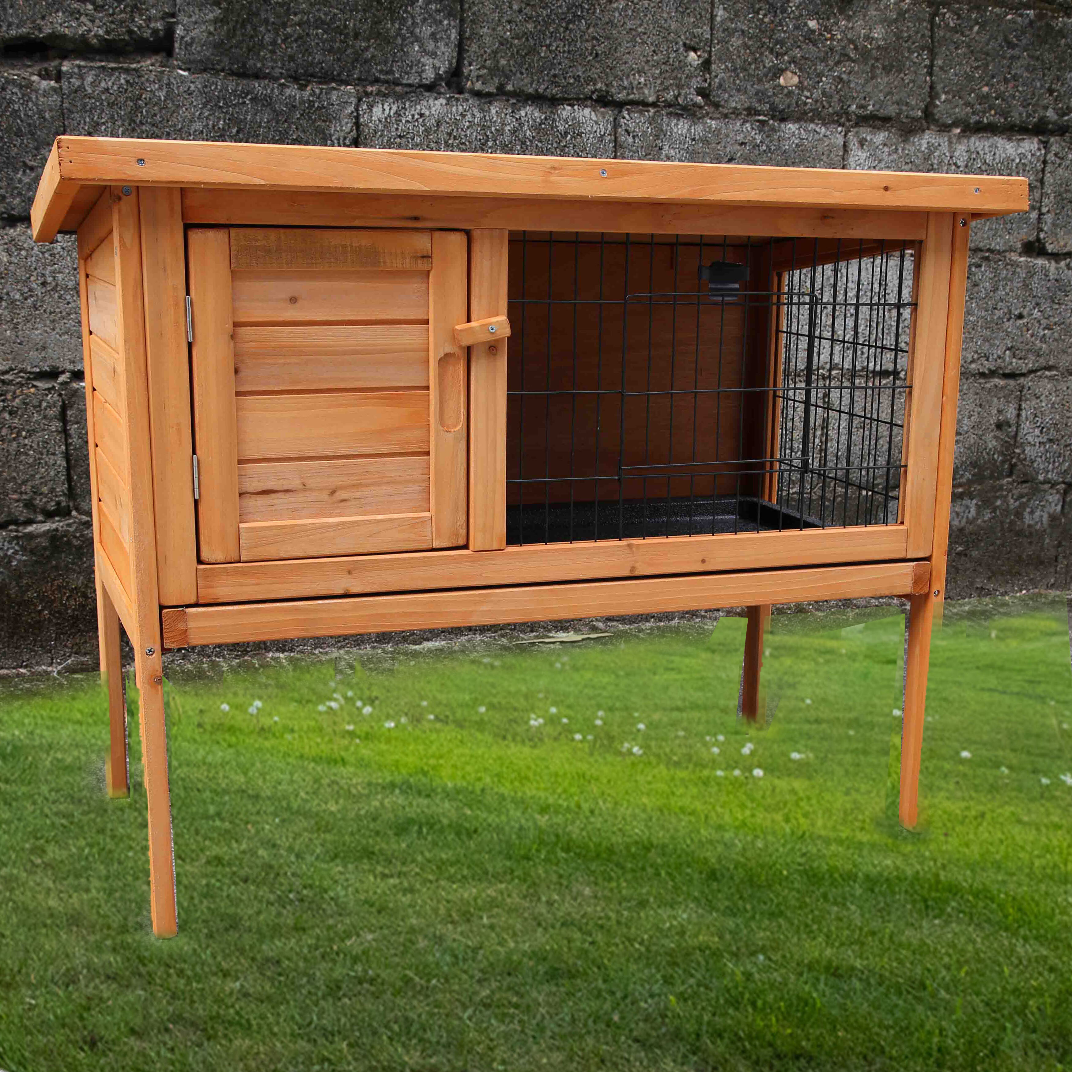 Tucker Murphy Pet™ Amelia-marie Weather Resistant Rabbit Hutch 