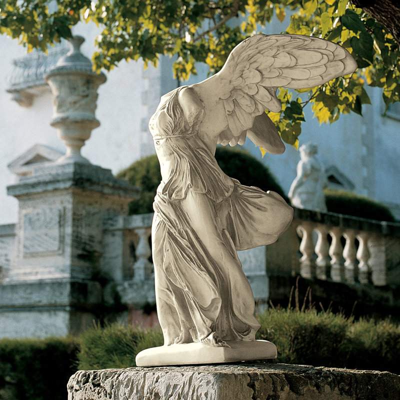 nike of samothrace statue