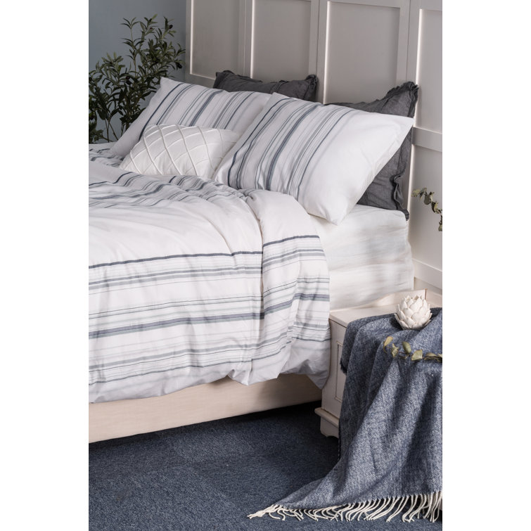 Gracie Oaks Deane White Blue Gray 100 Cotton 180 Tc Duvet Cover Set Reviews Wayfair