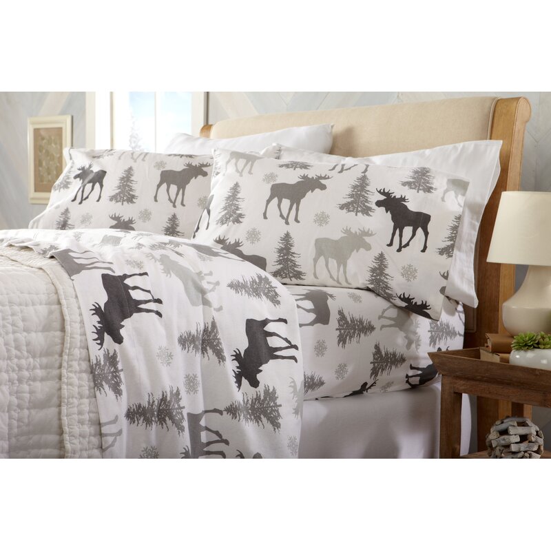 Loon Peak Clymer Moose Super Soft Printed Flannel Cotton Sheet Set