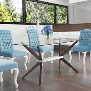 Ardihannon Dining Table