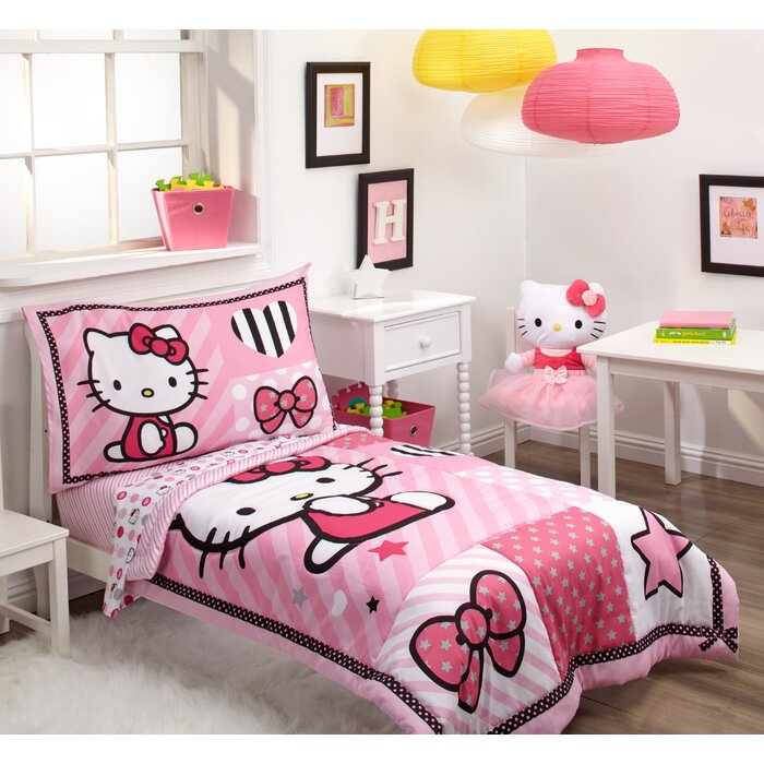 Hello Kitty Sweetheart 4 Piece Toddler Bedding Set