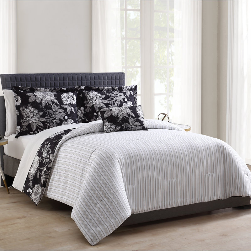 House Of Hampton Lightfoot Floral Reversible Comforter Set